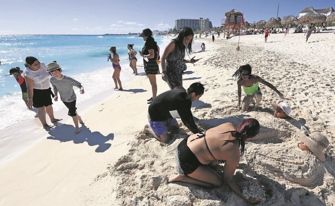 Frente a la carestía, especialistas estiman que las familias van a modificar sus hábitos de viaje. Foto: ARCHIVO EL UNIVERSAL