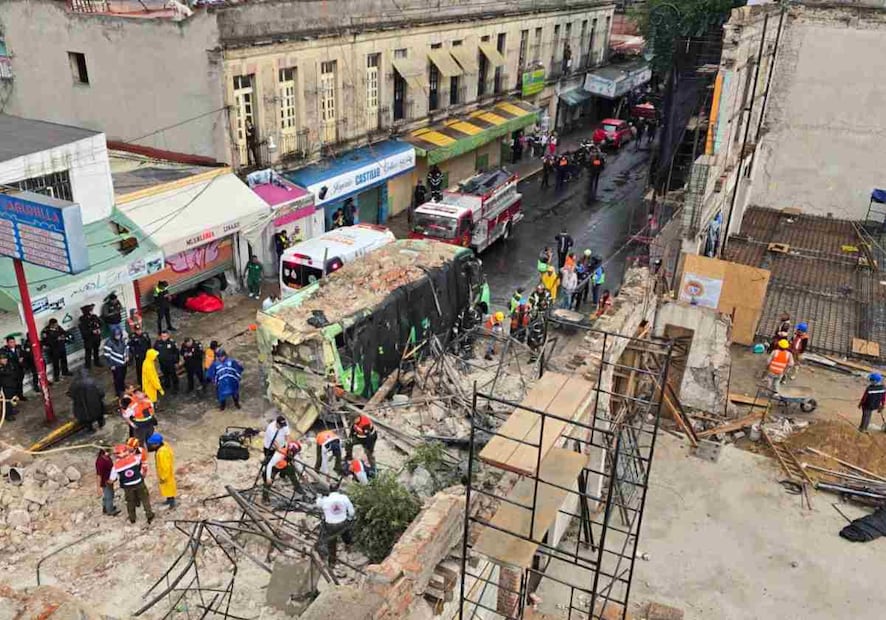 Cae barda en el Centro Histórico. Foto: Especial