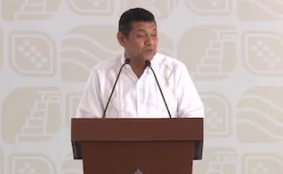 Javier May descarta dejar la gubernatura; “No nos vamos a ningún lado”, responde a exgobernador por rumores sobre su salida