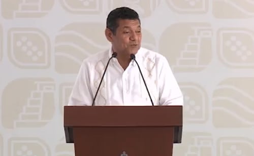 Javier May descarta dejar la gubernatura; “No nos vamos a ningún lado”, responde a exgobernador por rumores sobre su salida