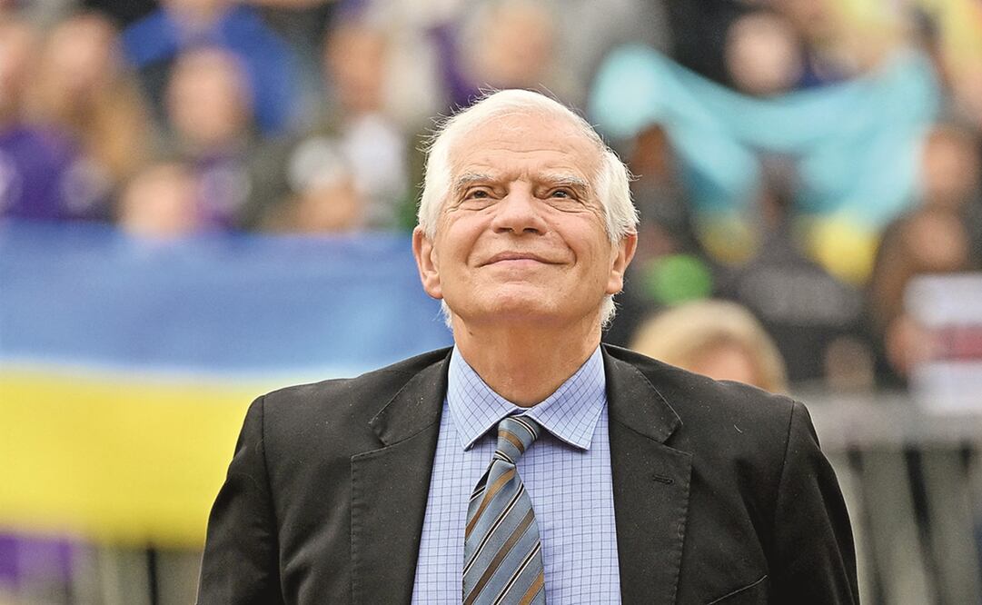 El jefe de la política exterior de la UE, Josep Borrell, a su llegada a la cumbre informal del bloque, realizada en Praga el pasado 7 de octubre.