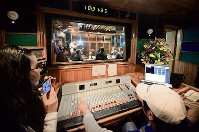 IFT otorga prórroga a 112 concesiones de radio