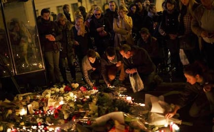 Police searching homes of terrorists in Paris