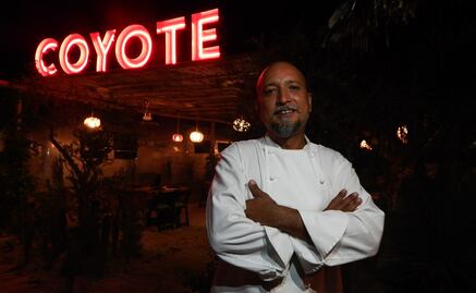 Conoce a Víctor Tafoya, el chef que cocina en el desierto mar de El Pescadero, en Baja California Sur