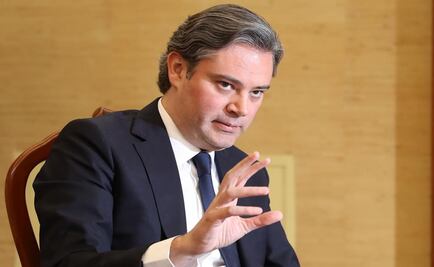 AMLO es un autoritario a quien le da risa la educación: Nuño