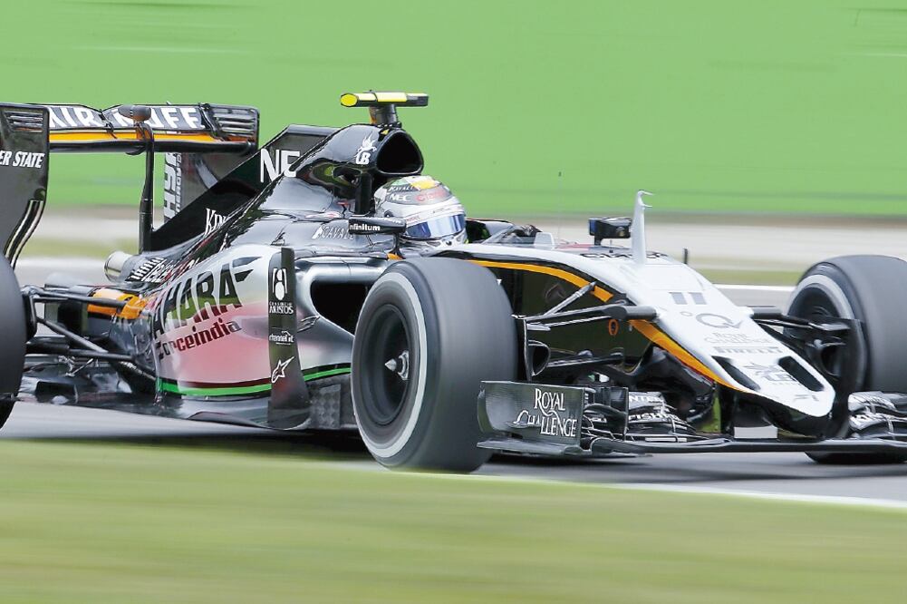 El volante tapatío de Force India realizó su vuelta más rápida en 1:25.278 minutos y busca posicionarse bien para la parrilla de salida del Gran Premio de Italia (MAX ROSSI. REUTERS)