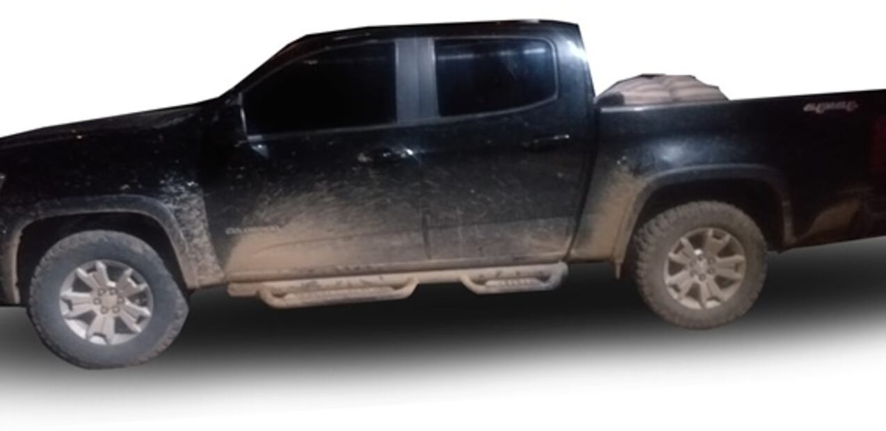 Aseguran equipo táctico y camioneta en Culiacán, Sinaloa