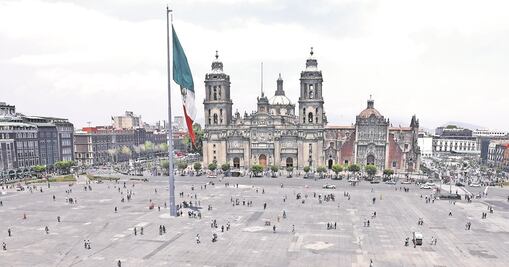 Cerrados, accesos al Zócalo por homenaje a José José