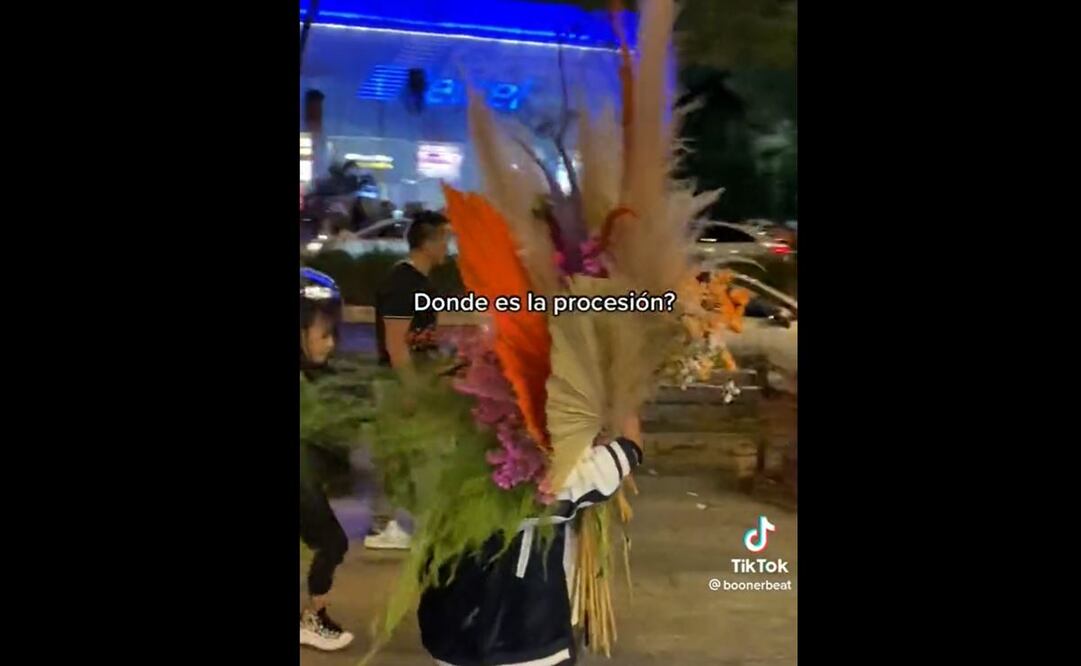 Critican a asistentes por robarse flores de festival en Polanco