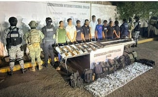 Detienen a nueve personas con arsenal en El Rosario, Sinaloa; cinco son extranjeros
