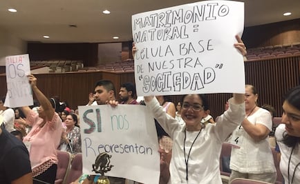 Jóvenes religiosos aplauden a diputados de Sinaloa por rechazar matrimonios igualitarios