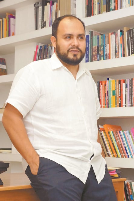 Guillermo Quijas crea De Nuevo Almadía, que relanza varios títulos.