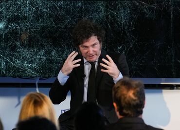 Milei califica de "disparate" decisión de España de retirar a su embajadora en Argentina