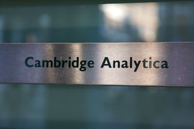 Alexander Tayler renuncia como director general de Cambridge Analytica