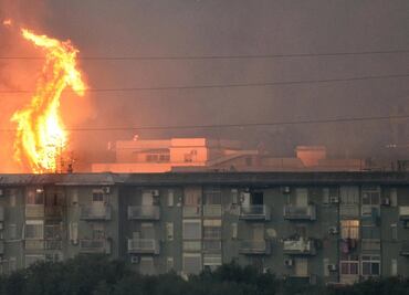 Encuentran dos cuerpos calcinados en Sicilia; incendios se extienden por toda la isla