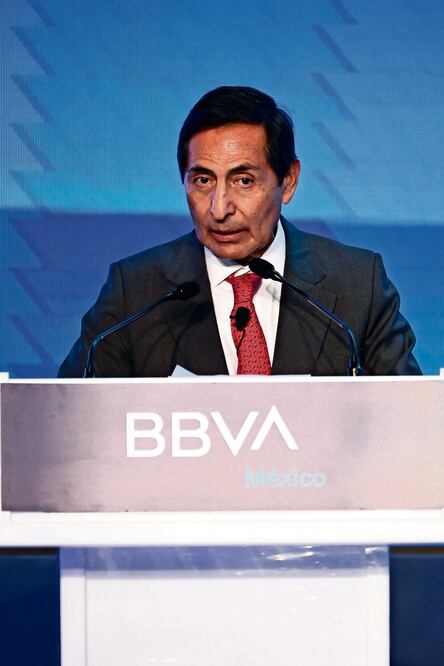 Rogelio Ramírez de la O aseguró que en caso de que Pemex sufra de falta de liquidez, Hacienda estará lista para darle apoyo. Foto: José Méndez / EFE