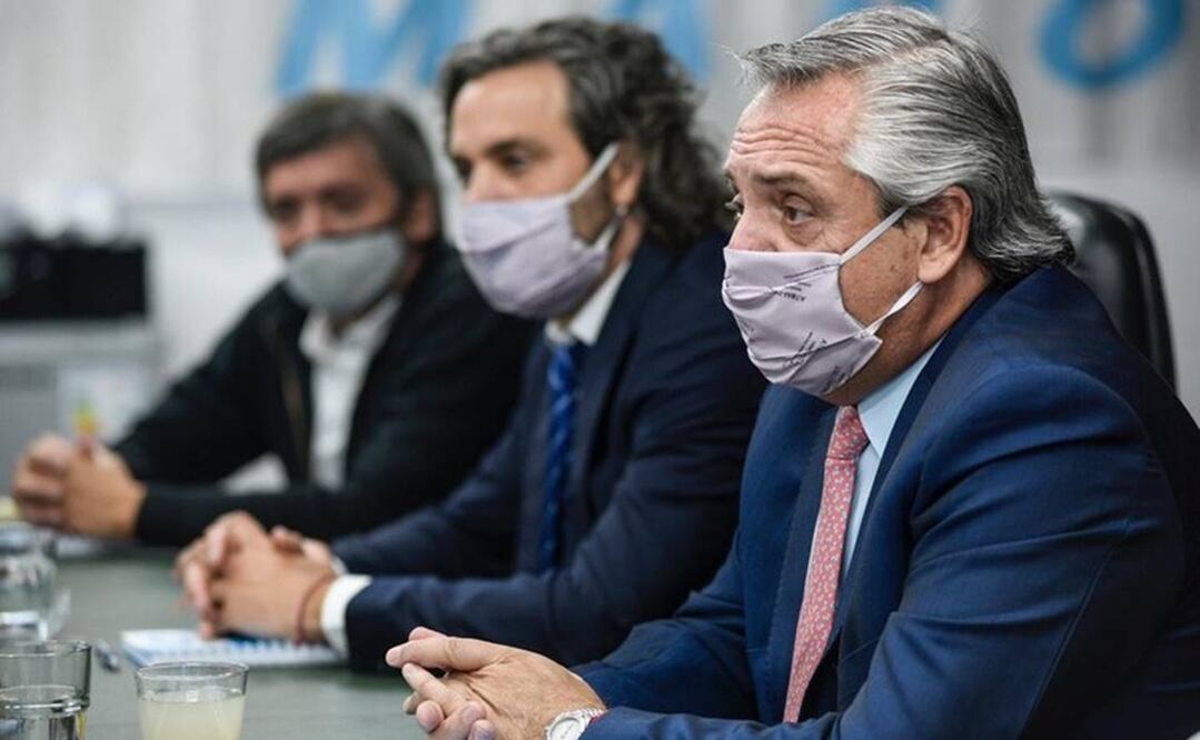 De derecha a izquierda: Alberto Fernández, Santiago Cafiero y Máximo Kirchner. Foto: Presidencia de Argentina