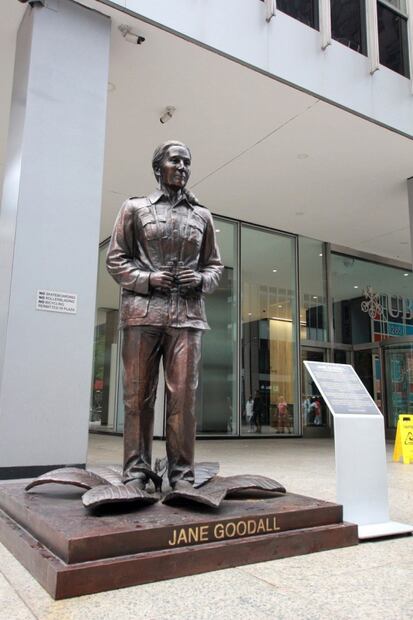 Estatuas de mujeres, en defensa ante escasa presencia en el arte