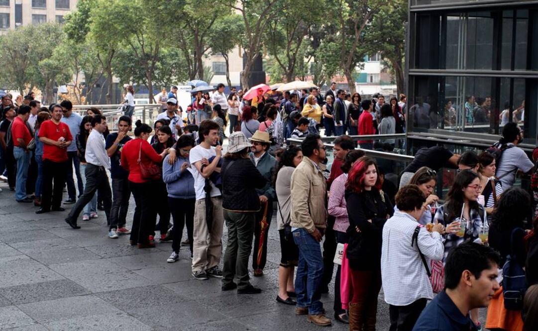 Durante el fin de semana se observaron larga filas para ingresar a la reproducción. (FOTO: Cuartoscuro)