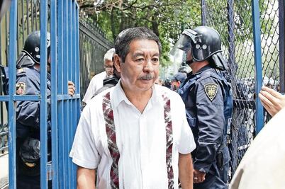 Empresas ligadas a CNTE presumen “contratos” 