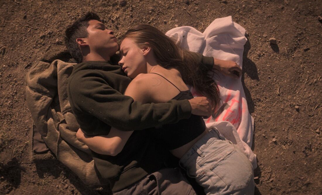 La cinta es protagonizada por Ester Expósito y Juan Daniel García Treviño. Foto: Netflix.