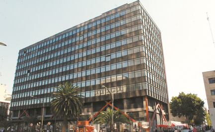 Avalan edificio de 27 niveles en Centro Histórico