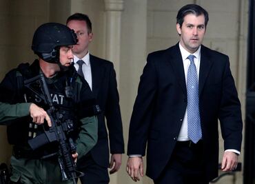 Dan 20 años de prisión a policía blanco de EU por matar a afroamericano