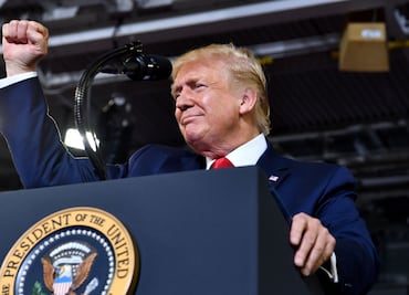 "¡Envíenla de vuelta a su país!": los cantos racistas de asistentes a mitin de Trump