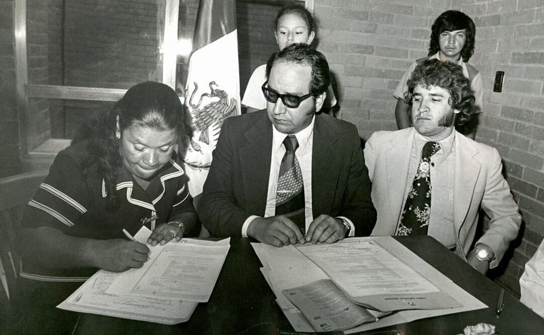 El 9 de abril de 1976 – cinco días antes de morir –, Sara Ornelas firmó su candidatura por el XXV distrito electoral; según lo escrito en EL UNIVERSAL, “ya tenía amarrada la curul”. Para el 15 de ese mes y tras el asesinato, el PRI designó a Celia Torres como reemplazo para la diputación federal. Foto: Archivo EL UNIVERSAL.