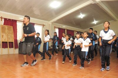 Al ritmo de cumbia también se aprende 