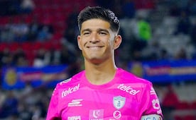 VIDEO: Carlos Moreno, portero de Pachuca, se luce con GOLAZO frente al San Luis