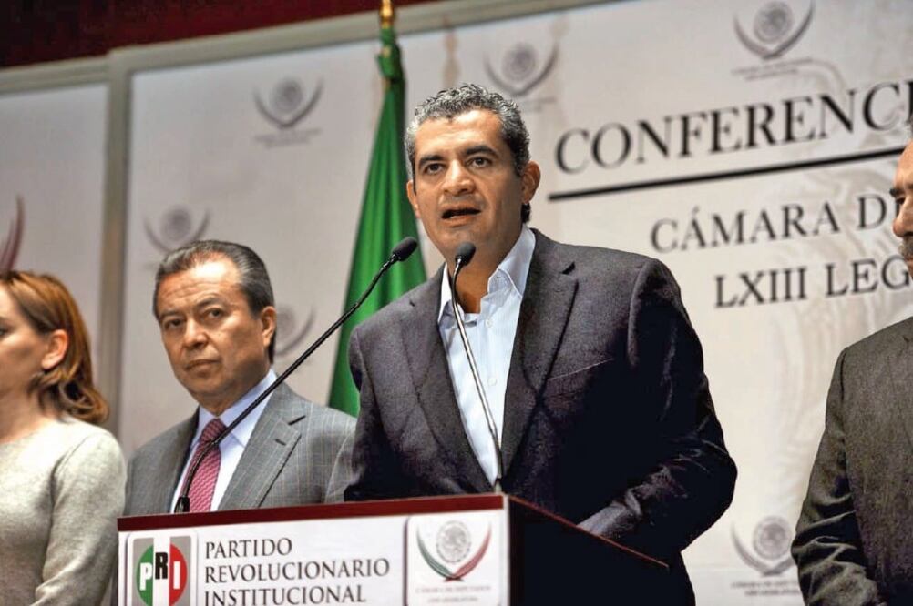 El dirigente nacional del PRI, Enrique Ochoa Reza, dijo que la salida de Zavala de AN es producto de la actitud poco democrática de Ricardo Anaya. (ARCHIVO EL UNIVERSAL)