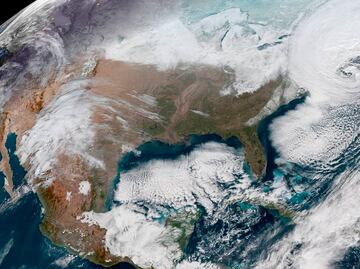 Perderíamos casi toda la capa de ozono, de perpetuarse una guerra nuclear mundial: científicos