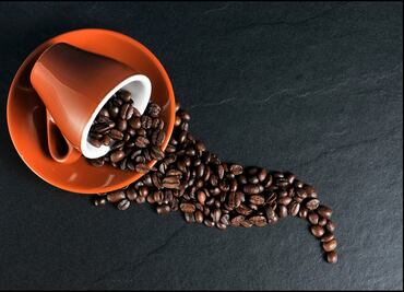 ¿Tomar café acelera el corazón?