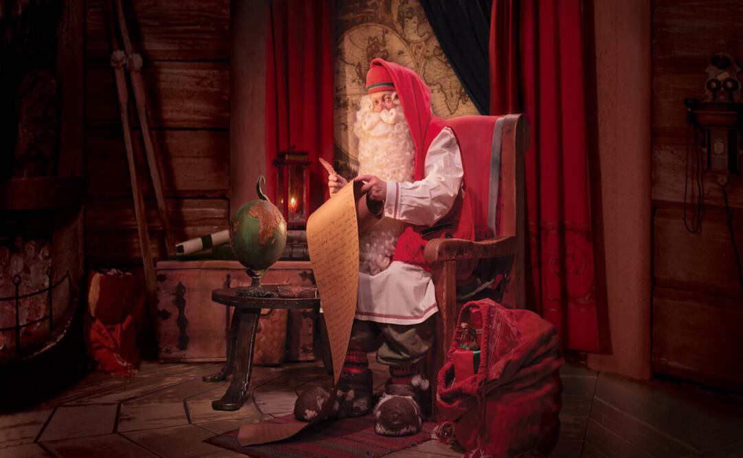 Un hombre en Massachusetts intentó escapar de la policía deslizándose por una chimenea y quedó atrapado. (12/12/24) Foto: Santa Claus Village