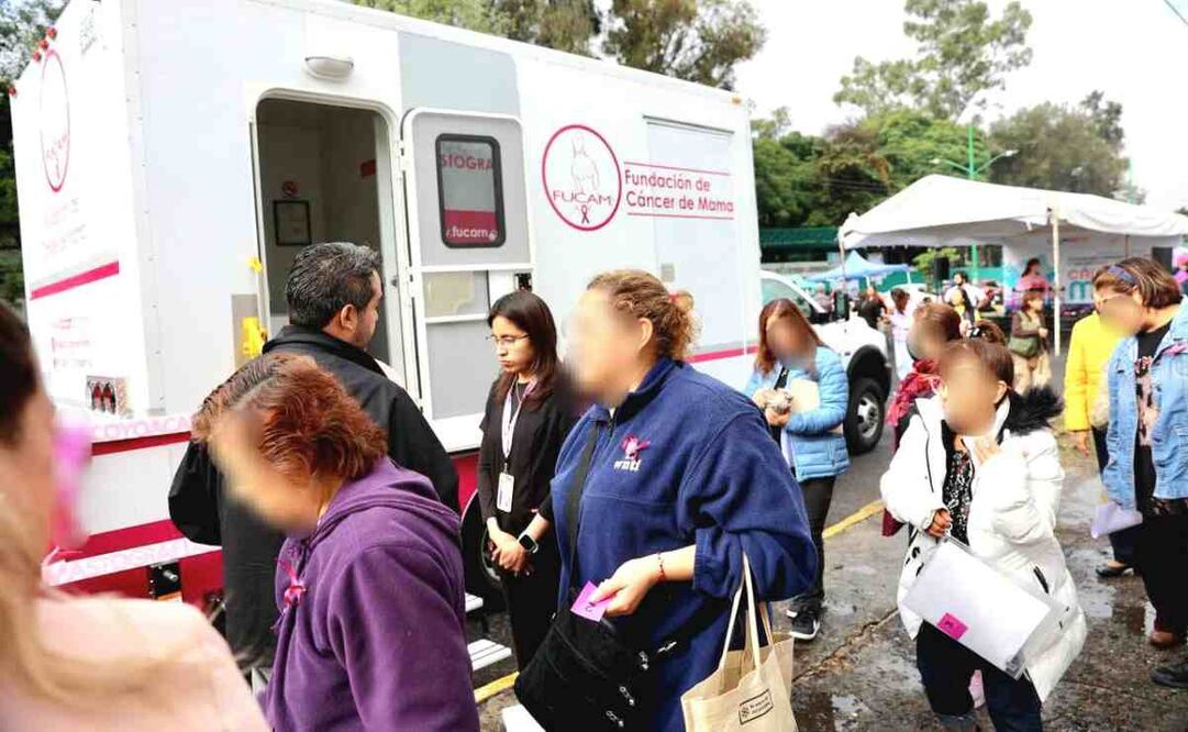 Además de las mastografías, se dieron pláticas informativas diseñadas para sensibilizar a las mujeres sobre la importancia de realizarse estudios oportunos y prestar atención a cualquier síntoma potencial. Foto: Especial