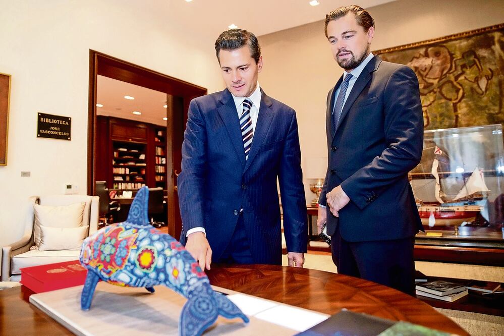El presidente Enrique Peña Nieto recibió al actor y activista Leonardo DiCaprio en la Residencia Oficial de Los Pinos, donde se acordó que el gobierno de México y las fundaciones DiCaprio y Slim apoyarán los esfuerzos. (PRESIDENCIA)
