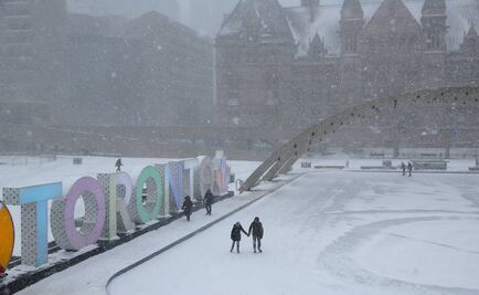 Ciudad de Canadá se "ríe" de las bajas temperaturas que paralizan EU