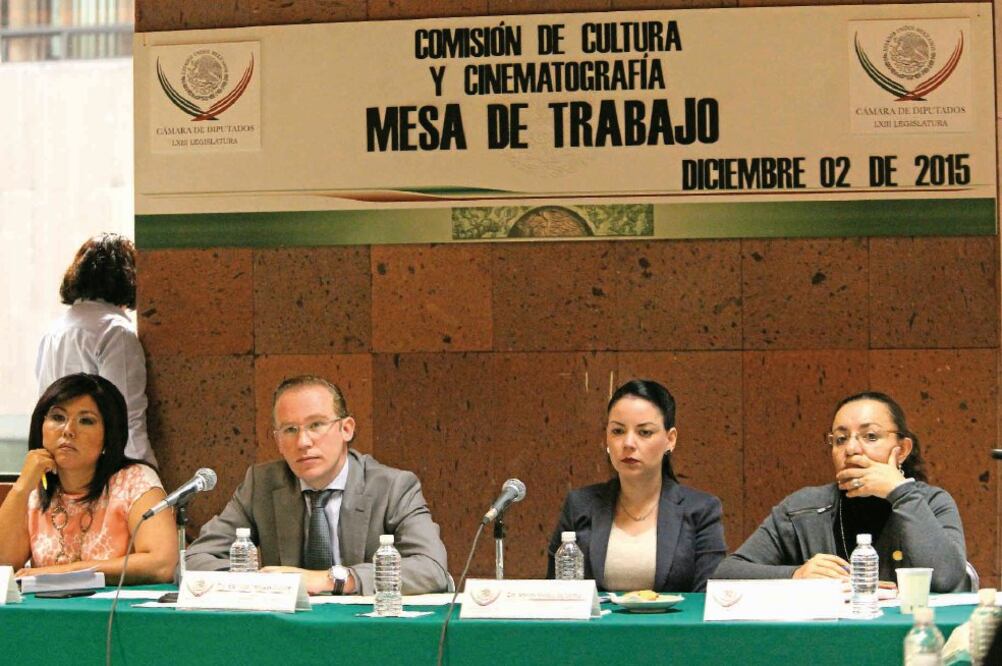 Legisladores de la Comisión de Cultura de la Cámara de Diputados analizan el proyecto de ley para convertir al Conaculta en una secretaría (LUCÍA GODÍNEZ. EL UNIVERSAL)