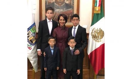 Gobierno de "El Bronco" retrasa información sobre aumento salarial a su suegra