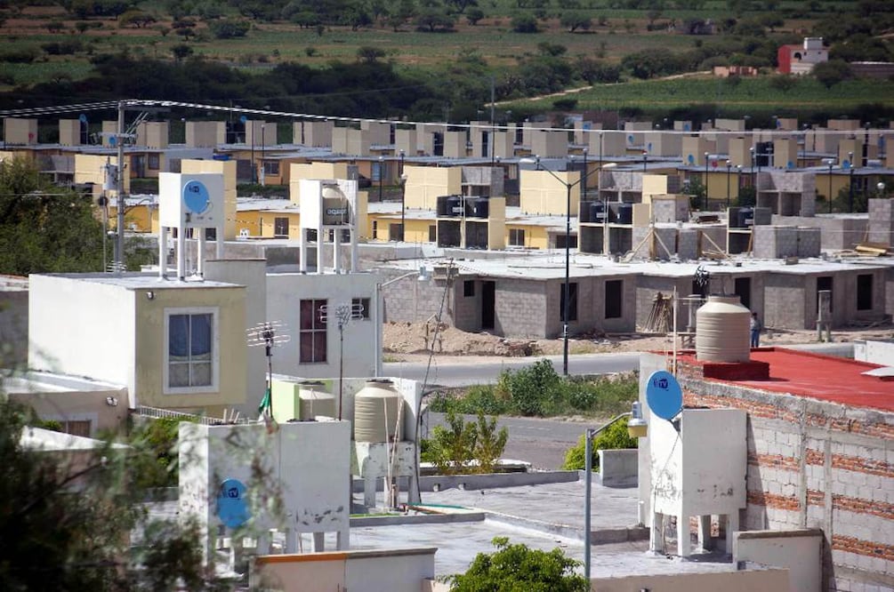 850 mil pesos el monto al que elevó Infonavit los préstamos para vivienda, a finales de 2014, desde 483 mil pesos (ARCHIVO. EL UNIVERSAL)