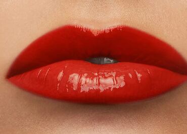 El labial rojo brillante que sí sobrevive a las Fiestas Patrias y al pozole