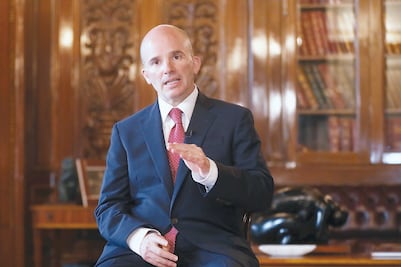 AMLO no recibirá crisis, ni sexenal ni de deuda: Hacienda