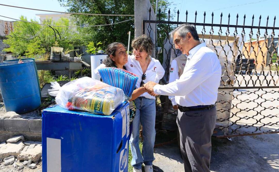 Gobernador de Tamaulipas entrega apoyos a familias damnificadas por lluvias (12/04/2025). Foto: Especial