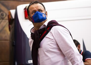 Cruz Azul, un irreconocible campeón