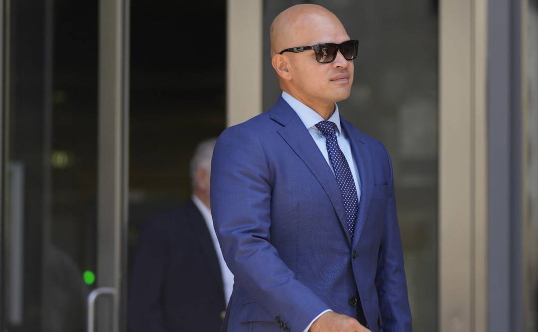 Walt Nauta, un asistente de Donald Trump, está acusado de ayudar al expresidente a ocultar documentos clasificados que el Departamento de Justicia quería recuperar. Foto: AP