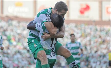 Santos golea al Puebla y mantiene el paso perfecto