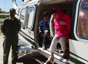 Malala vuelve a su ciudad natal cinco años después