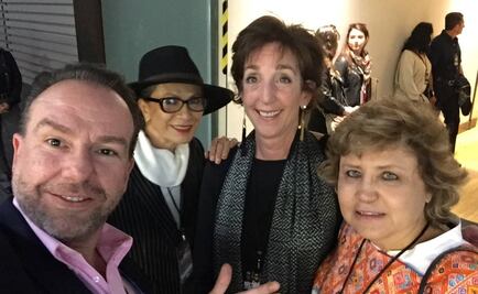 Asiste Jacobson a concierto salsero en el Zócalo