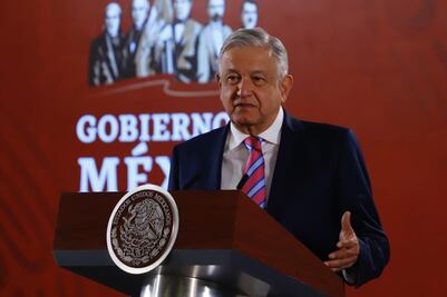 AMLO anuncia un “quién es quién” sobre cobro de comisiones por remesas